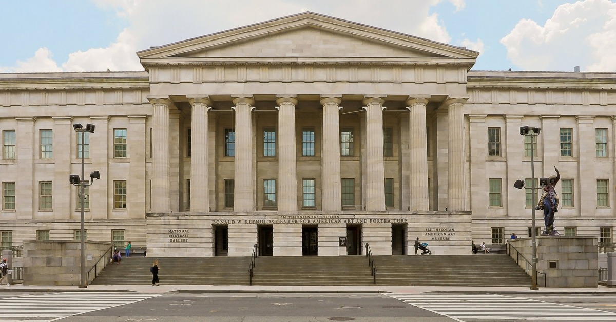 Với ngân sách hàng năm hơn 1 tỷ đô, Smithsonian là “khu phức hợp bảo tàng, giáo dục và nghiên cứu lớn nhất thế giới