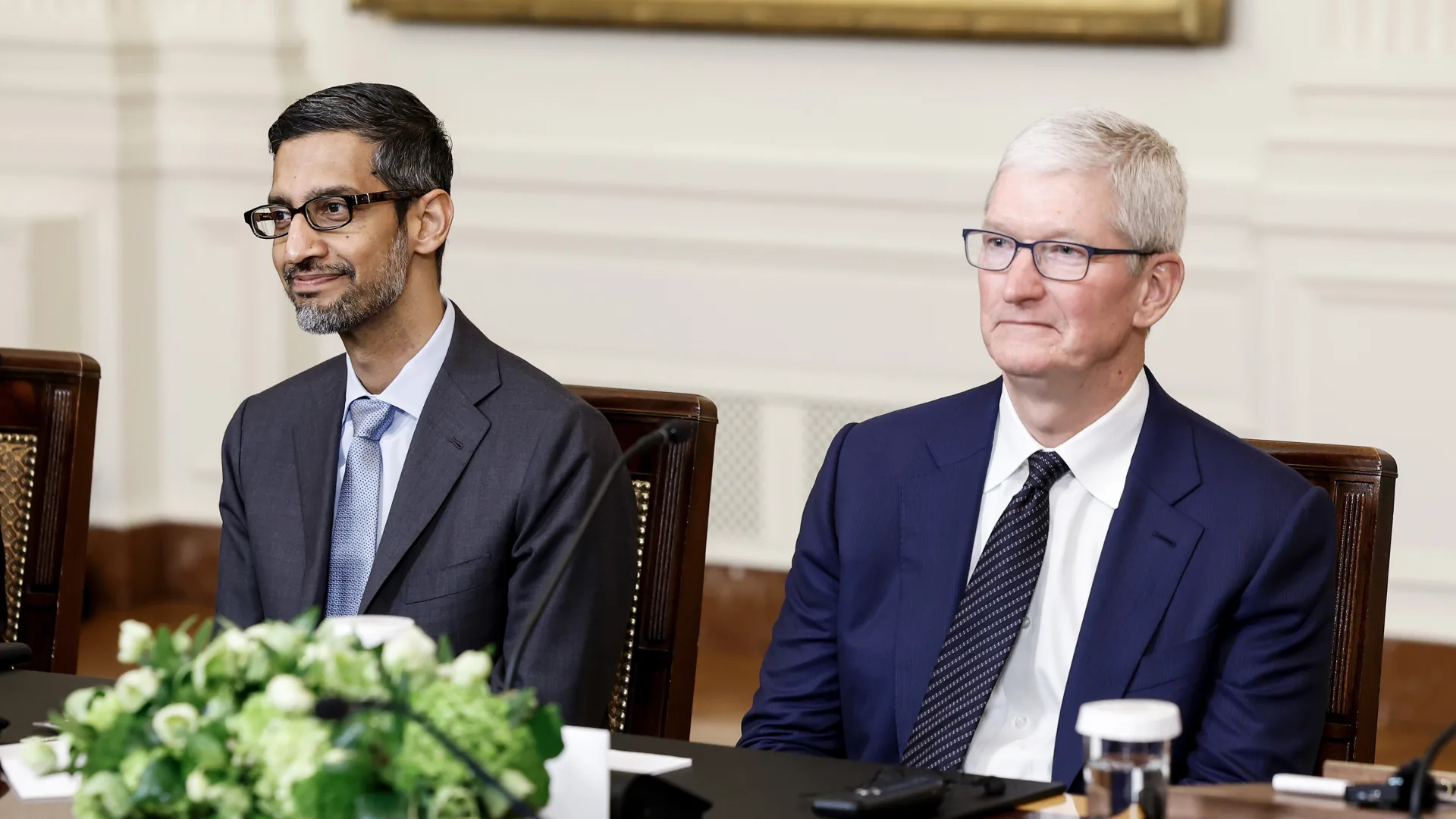 CEO Apple va CEO Google